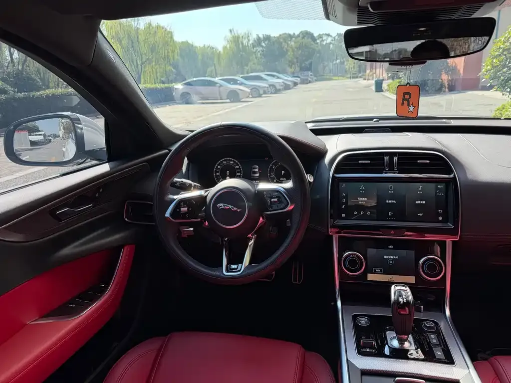 Jaguar XEL 2023 из CN, фото 9