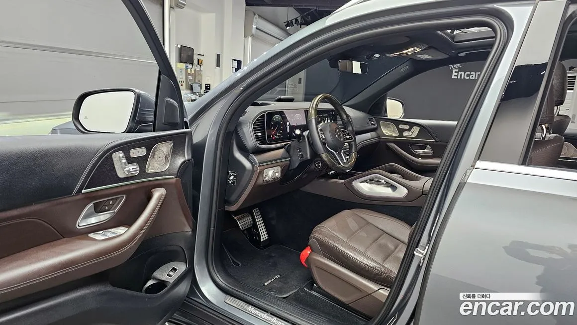 Mercedes-Benz GLS-Class — фото 6