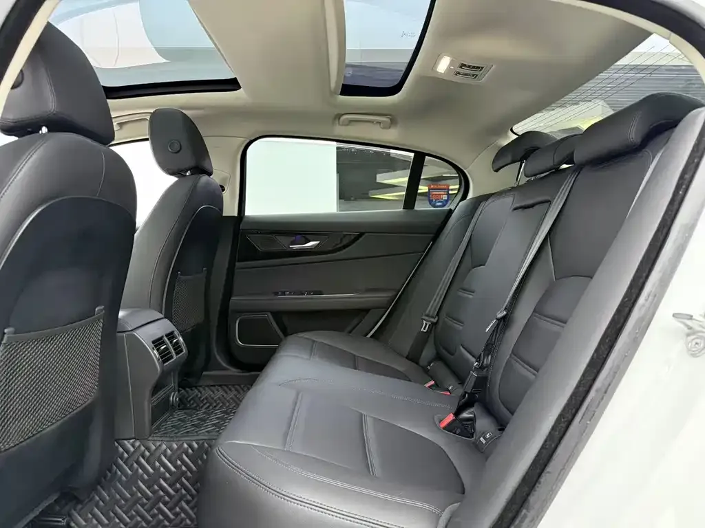 Jaguar XEL 2021 из CN, фото 4