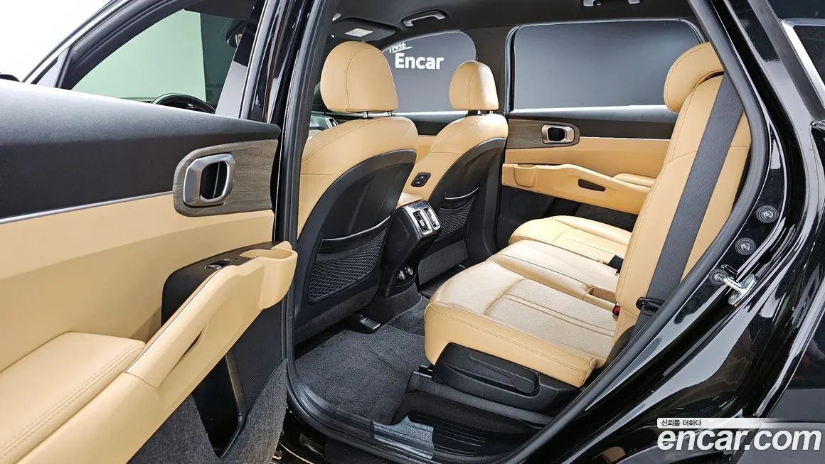 Kia Sorento — фото 9