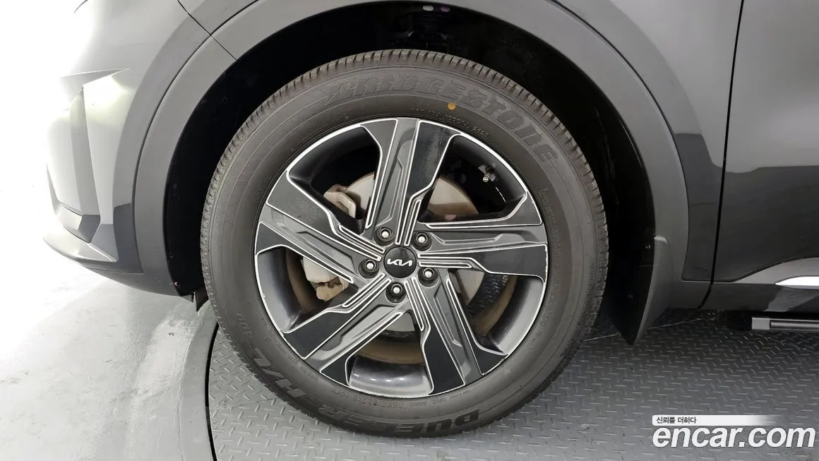 Kia Sorento — фото 10