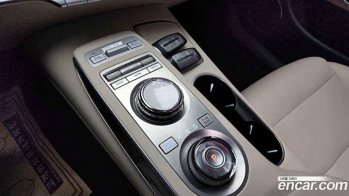 Genesis GV70 — фото 10