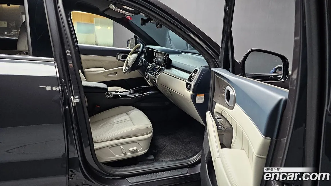 Kia Sorento — фото 7