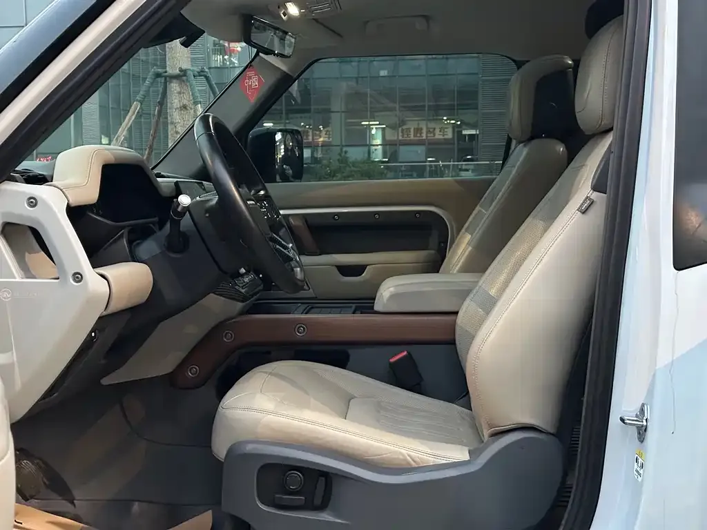 Land Rover Defender 2022 из CN, фото 2