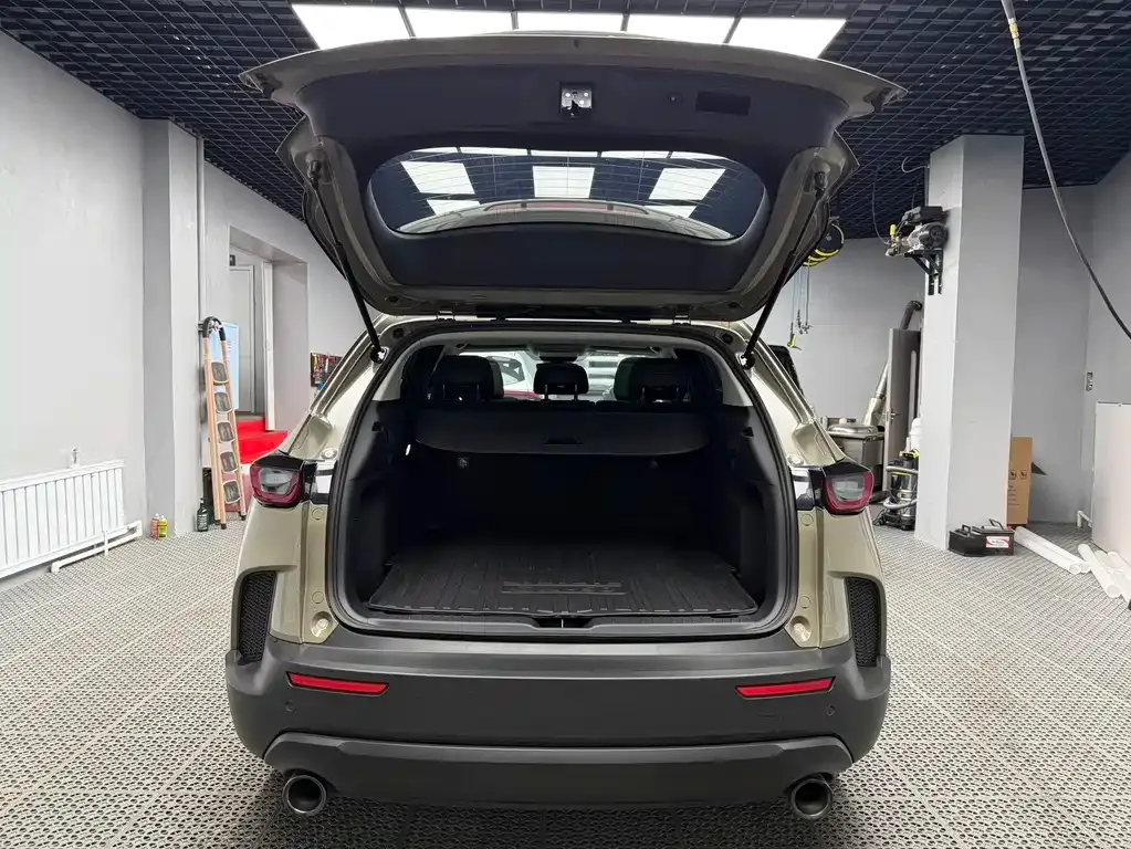 Mazda CX-50 2023 из CN, фото 7