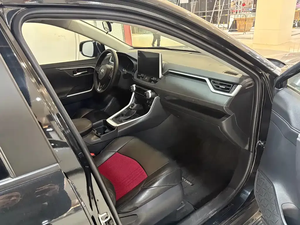 Toyota Wildlander 2021 из CN, фото 9