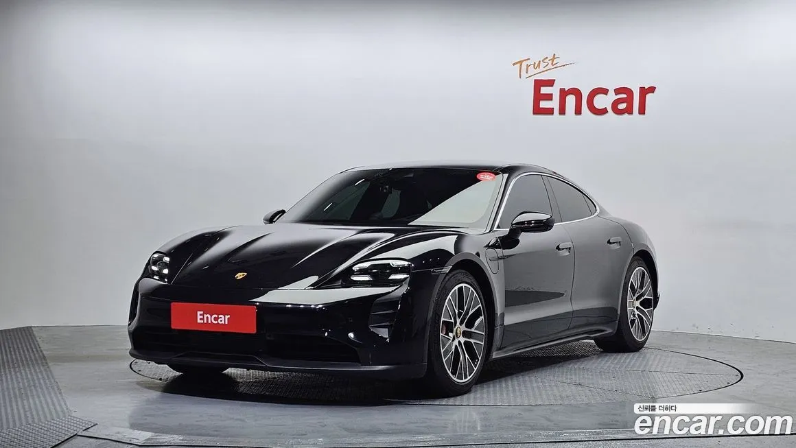Porsche Taycan 2021 из KR, фото 1