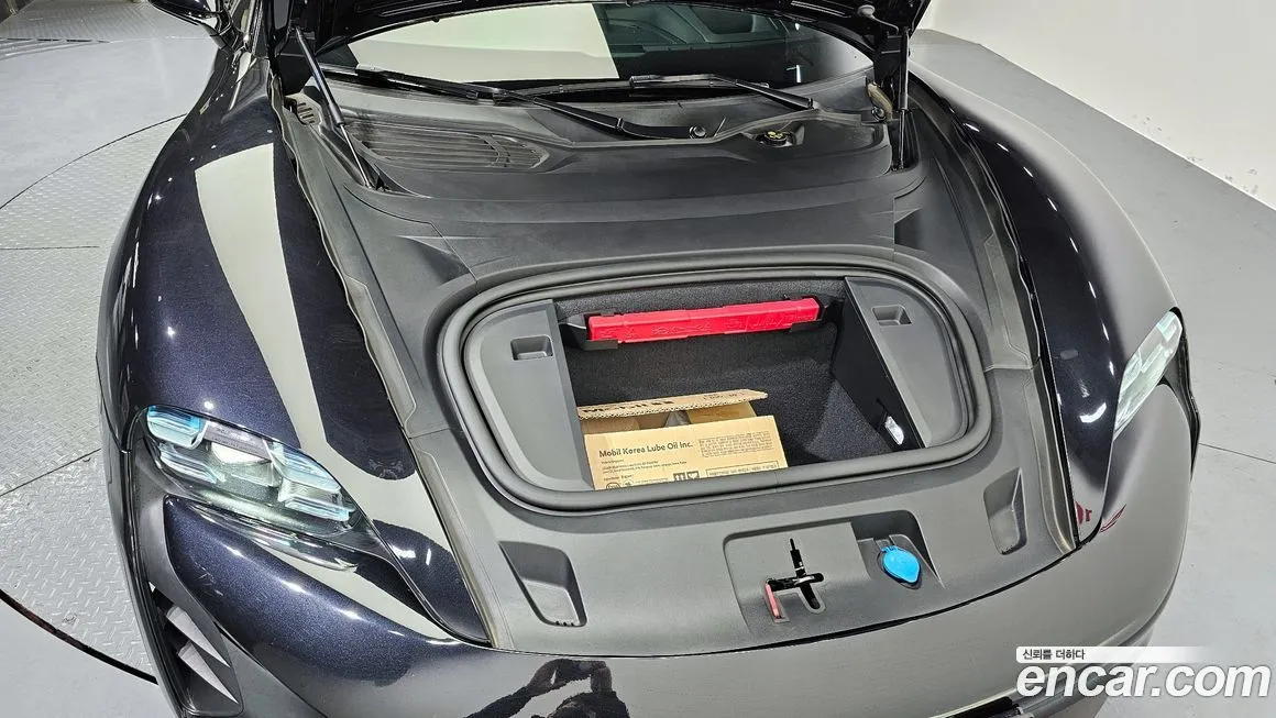 Porsche Taycan 2021 из KR, фото 2