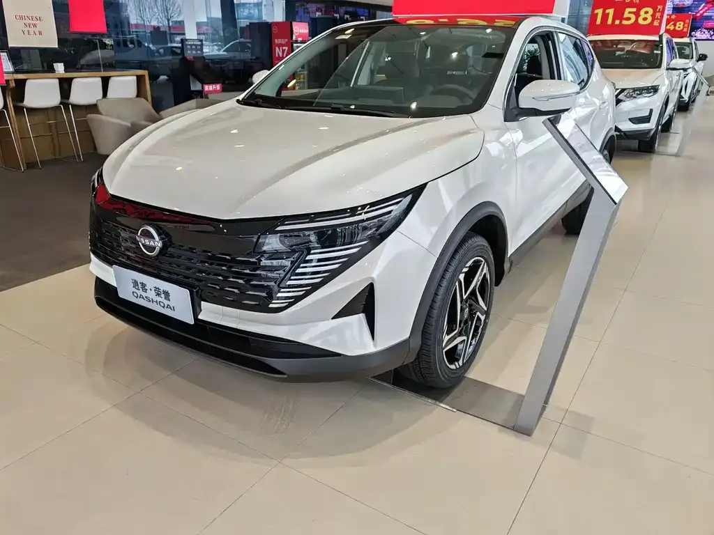Nissan Qashqai — фото 1