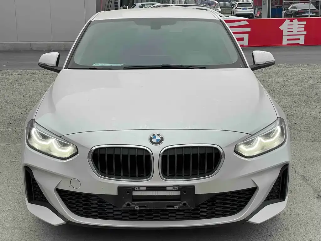 BMW 1 Series 2023 из CN, фото 4