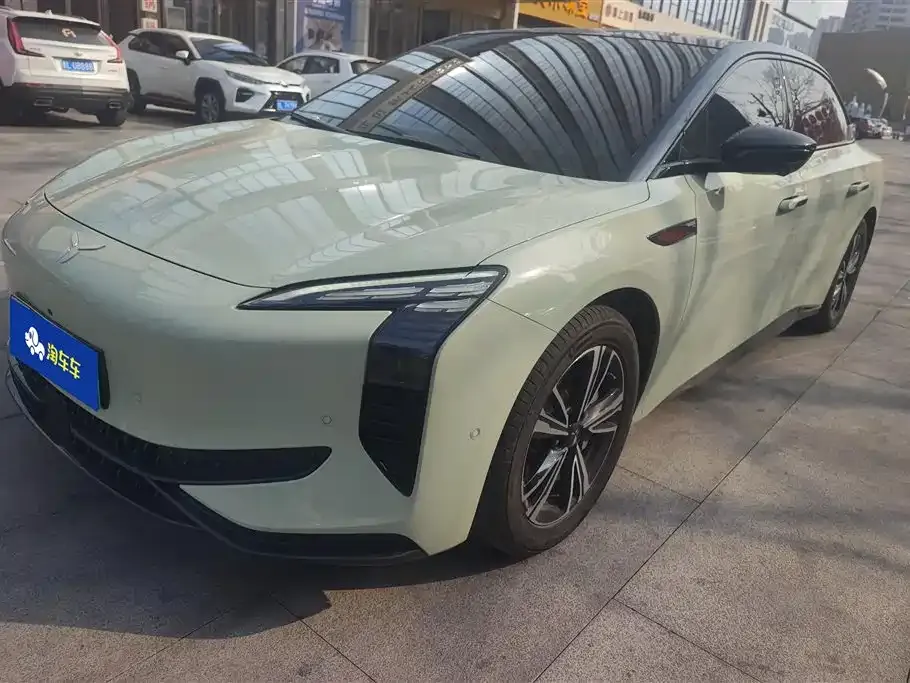 Hongqi EH7 2024 из CN, фото 1