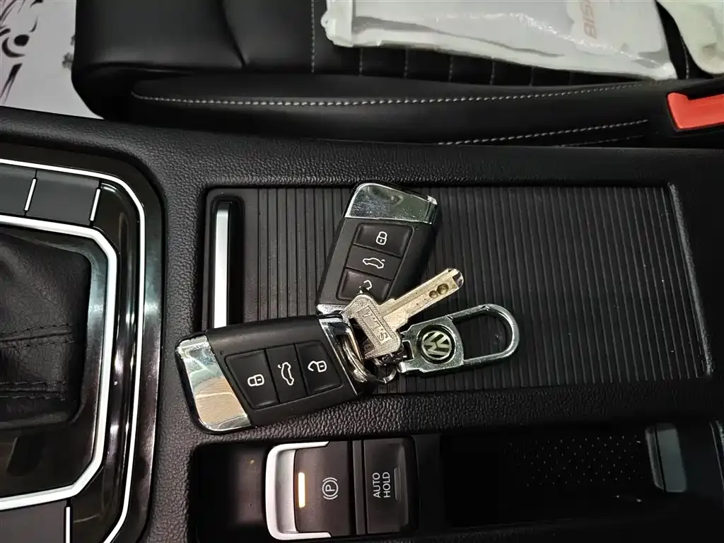 Volkswagen Magotan 2024 из CN, фото 6