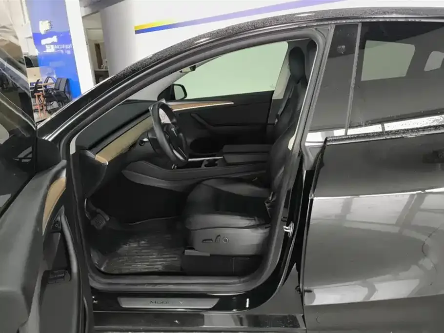 Tesla Model Y 2022 из CN, фото 3