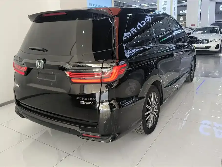 Honda Elysion 2022 из CN, фото 8