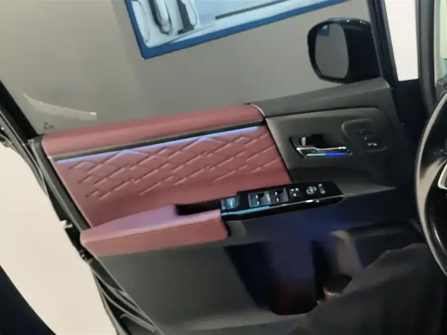Honda Elysion 2022 из CN, фото 4