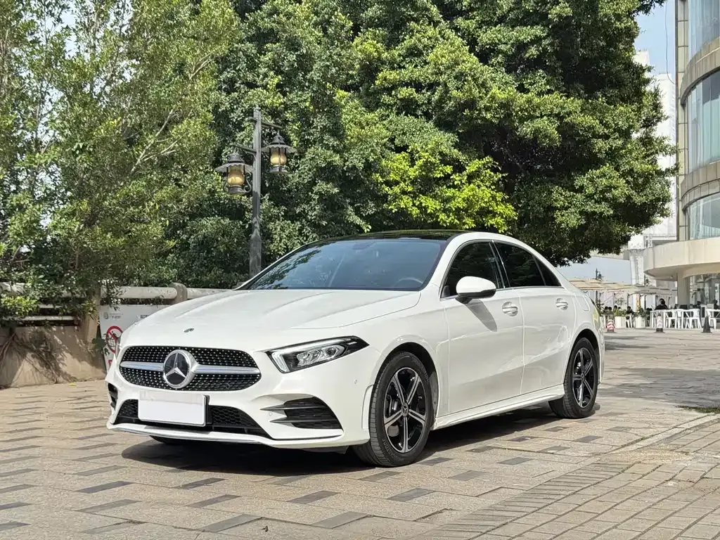 Mercedes-Benz A-Class 2023 из CN, фото 1