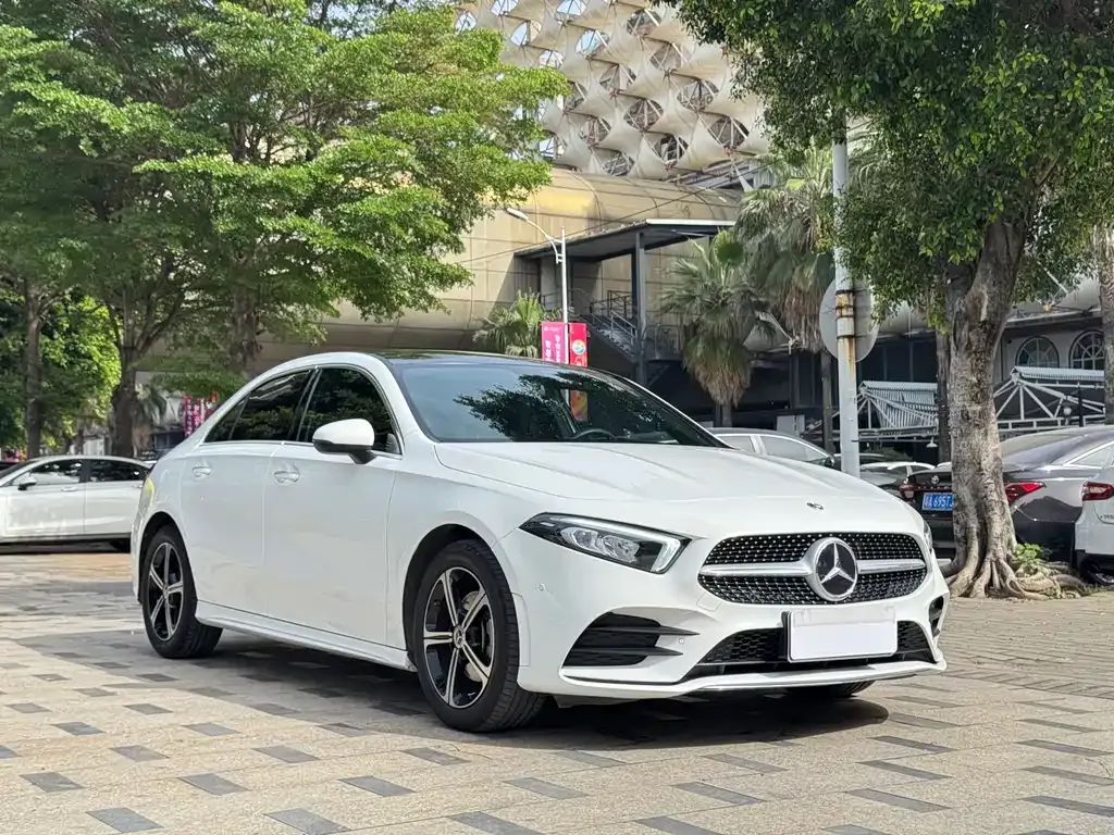 Mercedes-Benz A-Class 2023 из CN, фото 7
