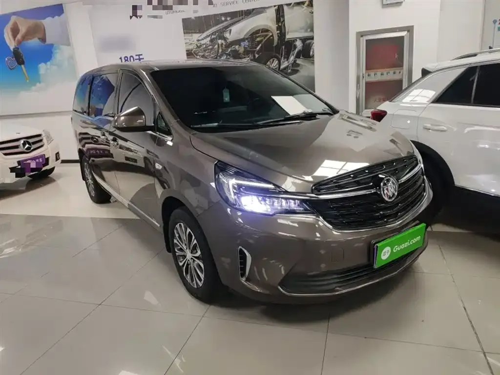 Buick GL8 2022 из CN, фото 9