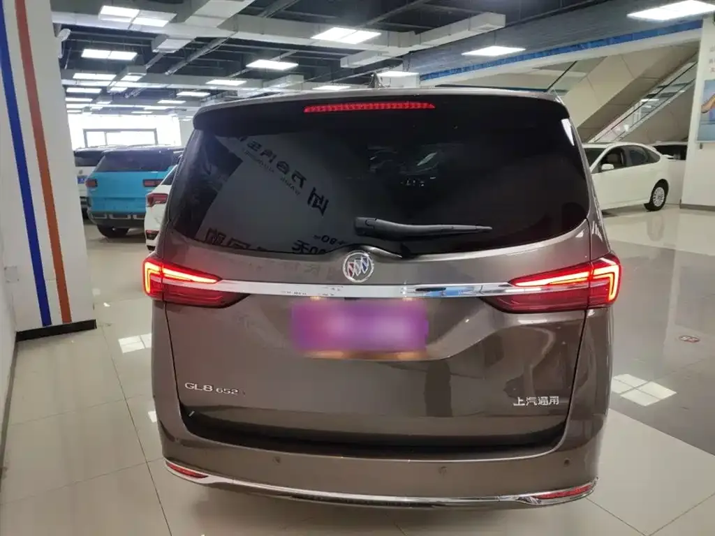 Buick GL8 2022 из CN, фото 6