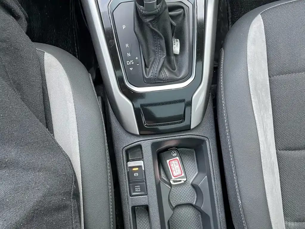 Volkswagen T-Roc 2023 из CN, фото 10