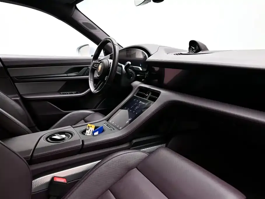 Porsche Taycan 2024 из CN, фото 4