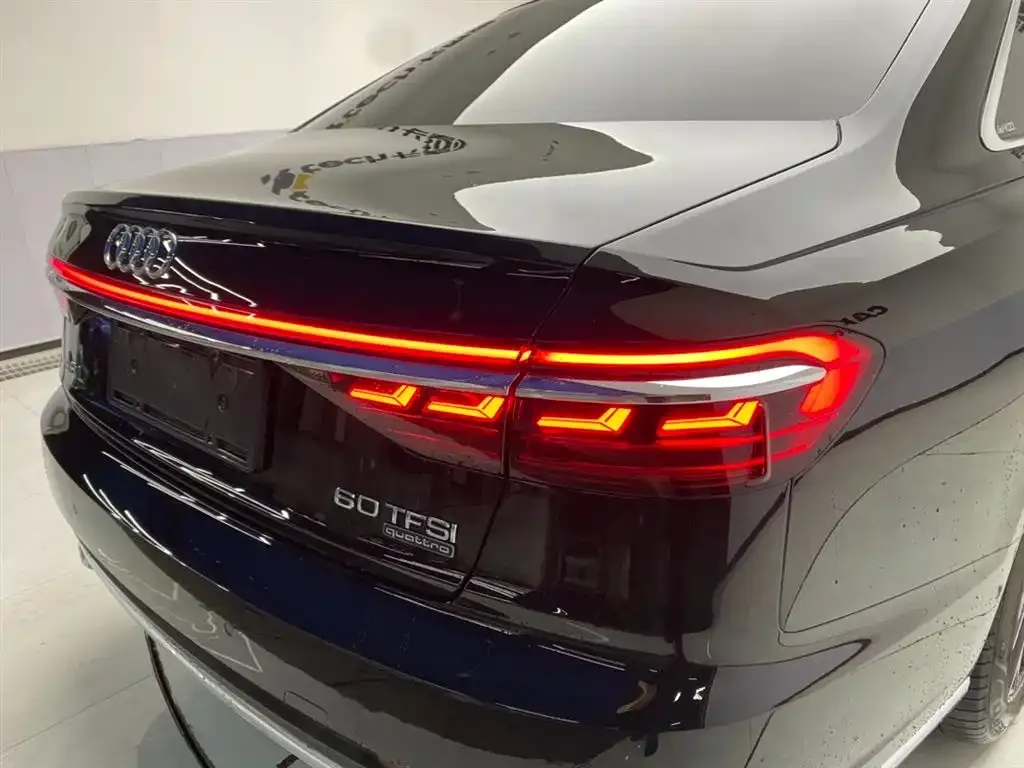 Audi A8 2022 из CN, фото 10