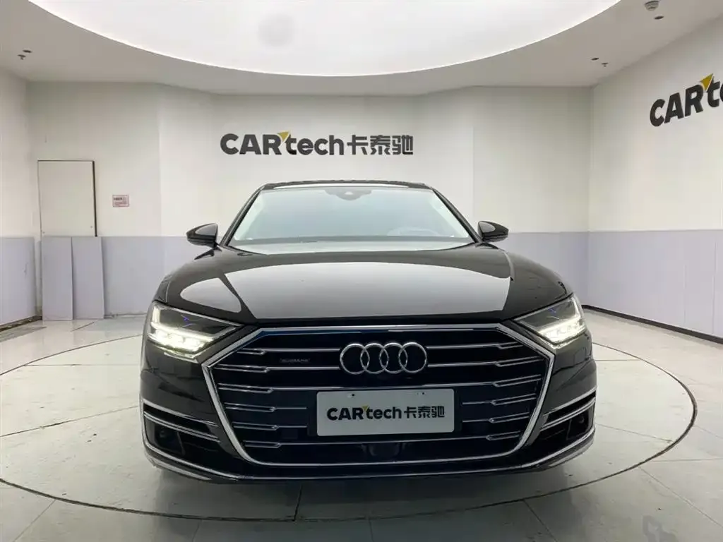 Audi A8 2022 из CN, фото 8