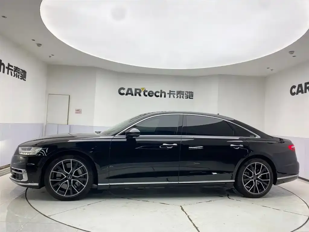 Audi A8 2022 из CN, фото 7