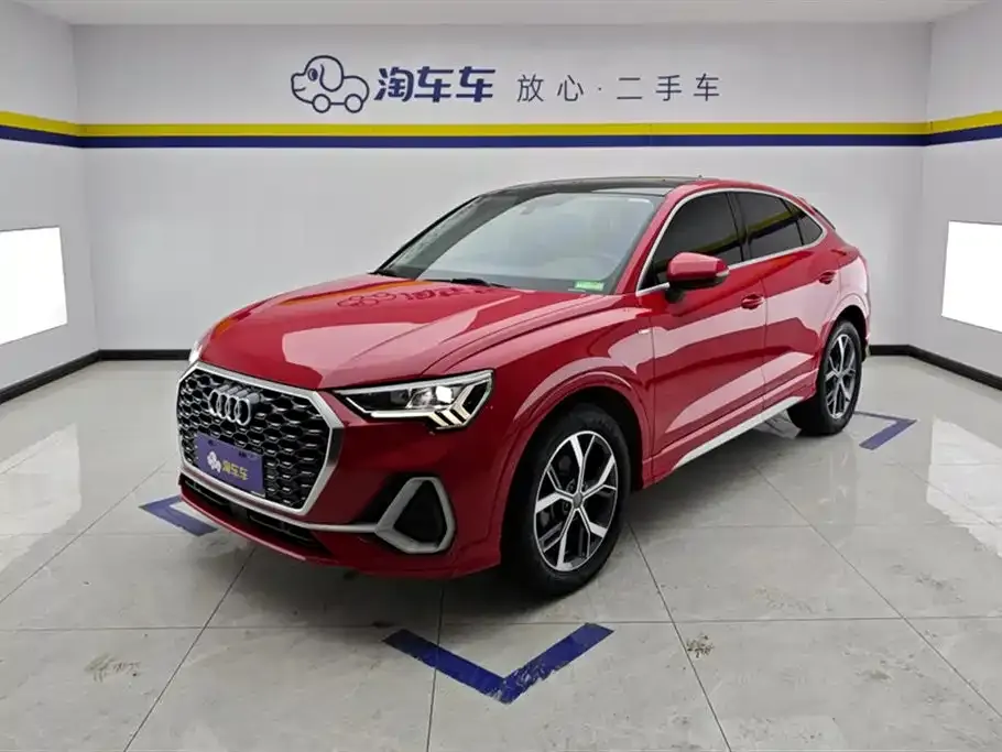Audi Q3 Sportback — фото 1