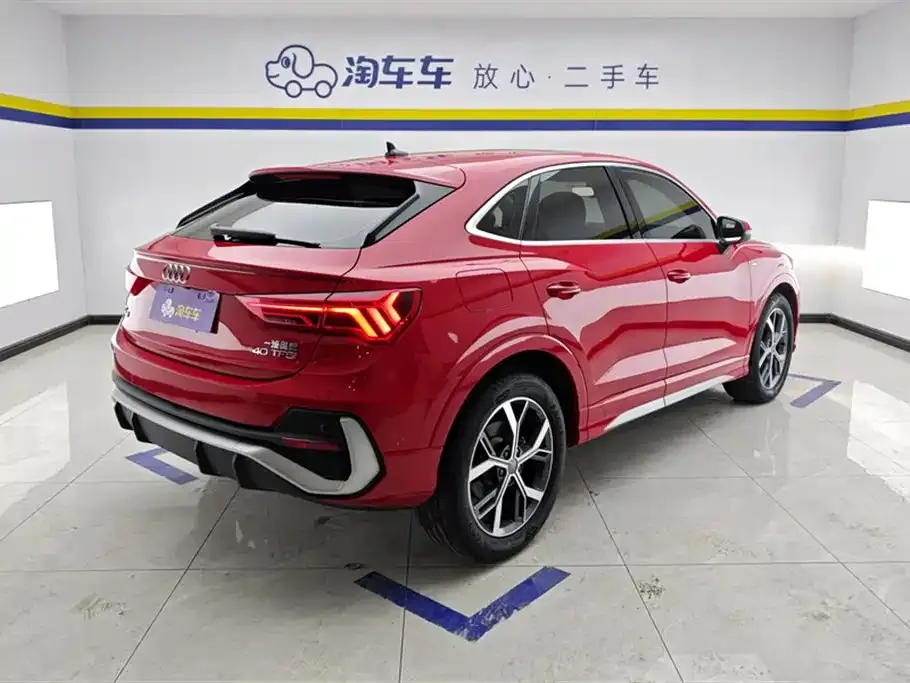 Audi Q3 Sportback — фото 9