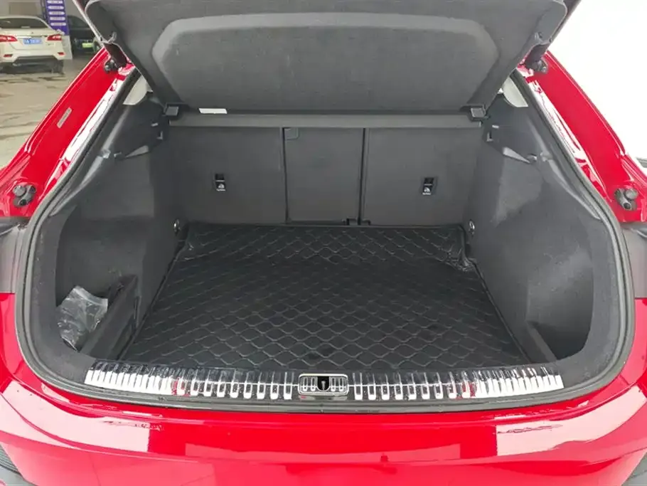 Audi Q3 Sportback — фото 2