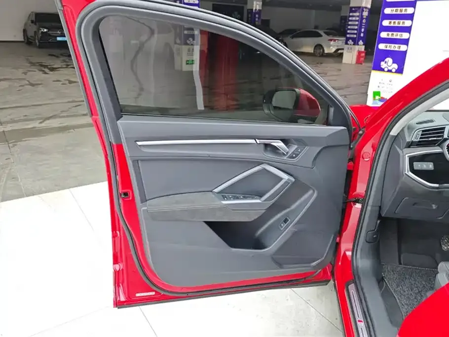 Audi Q3 Sportback — фото 6