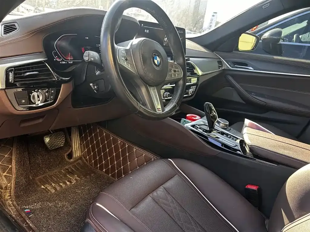 BMW 5 Series — фото 2