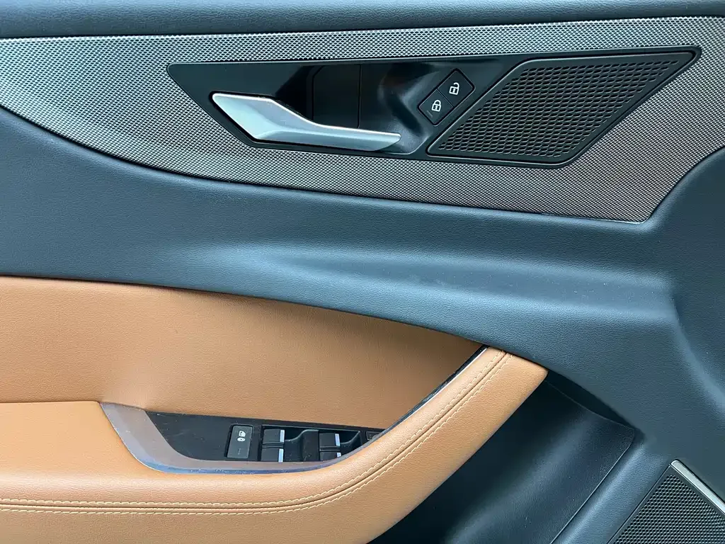 Jaguar XEL 2021 из CN, фото 8