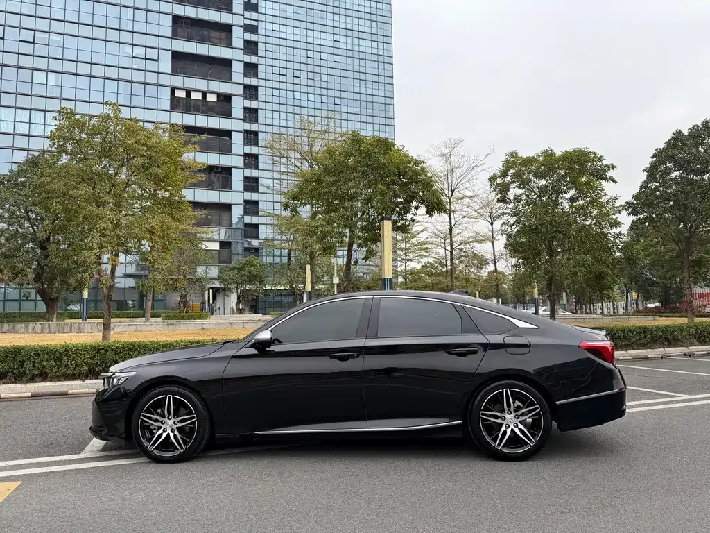 Honda Inspire 2022 из CN, фото 8