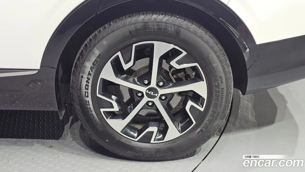 Kia Sportage — фото 10