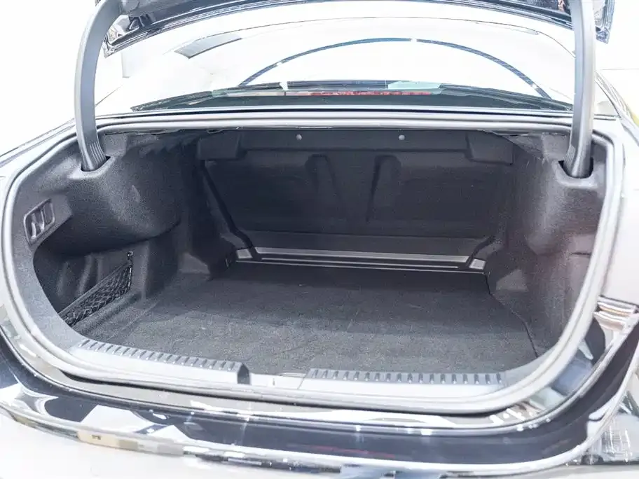 Mercedes-Benz E-Class 2025 из CN, фото 3