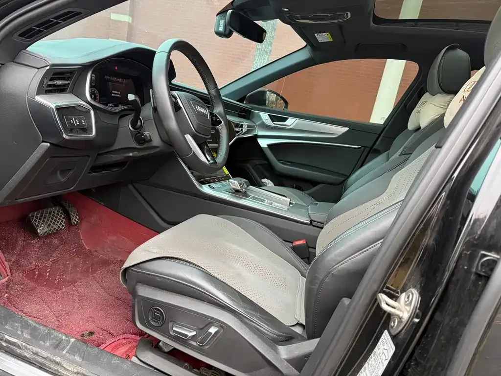 Audi A6L 2024 из CN, фото 6