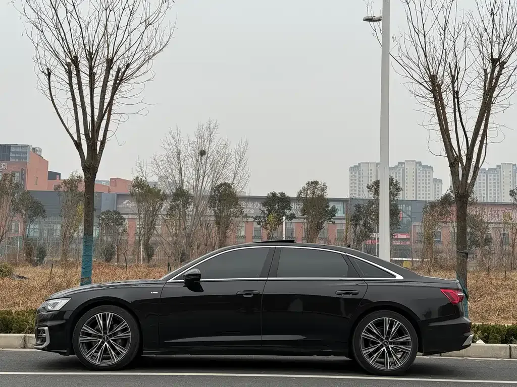 Audi A6L 2024 из CN, фото 5
