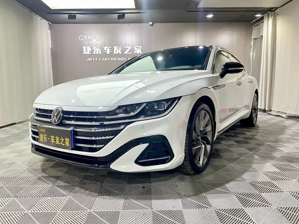 Volkswagen CC 2024 из CN, фото 1