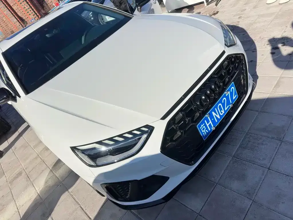 Audi A4L 2023 из CN, фото 9
