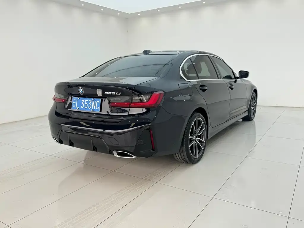 BMW 3 Series 2025 из CN, фото 6