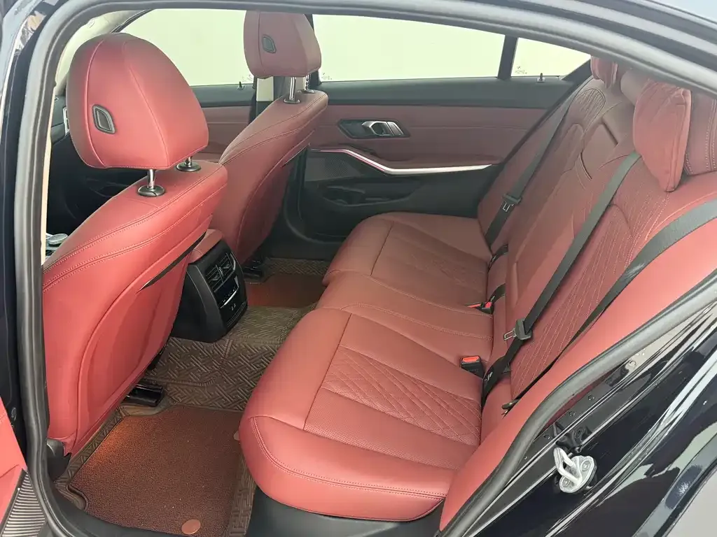 BMW 3 Series 2025 из CN, фото 5