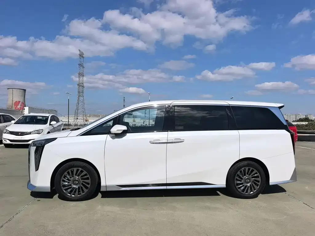 GAC Motor Trumpchi M8 — фото 6