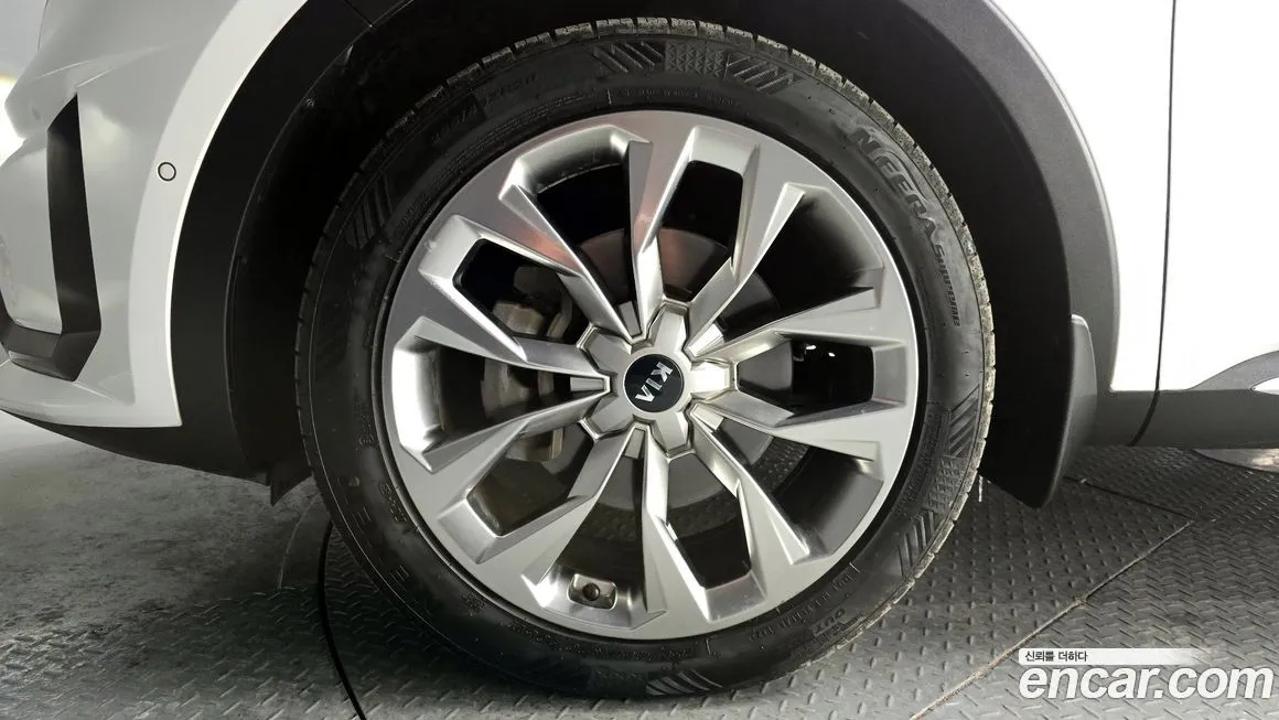 Kia Sorento — фото 10