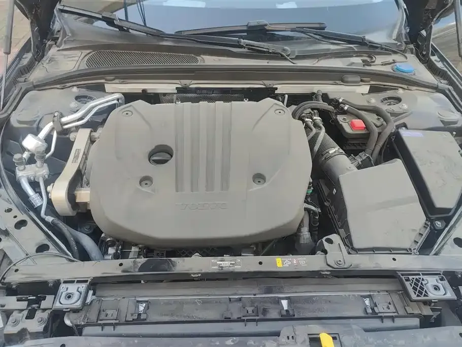 Volvo V60 2024 из CN, фото 9