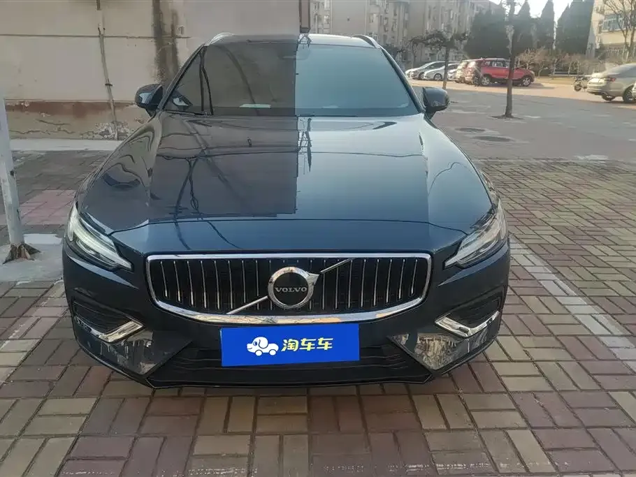 Volvo V60 2024 из CN, фото 8