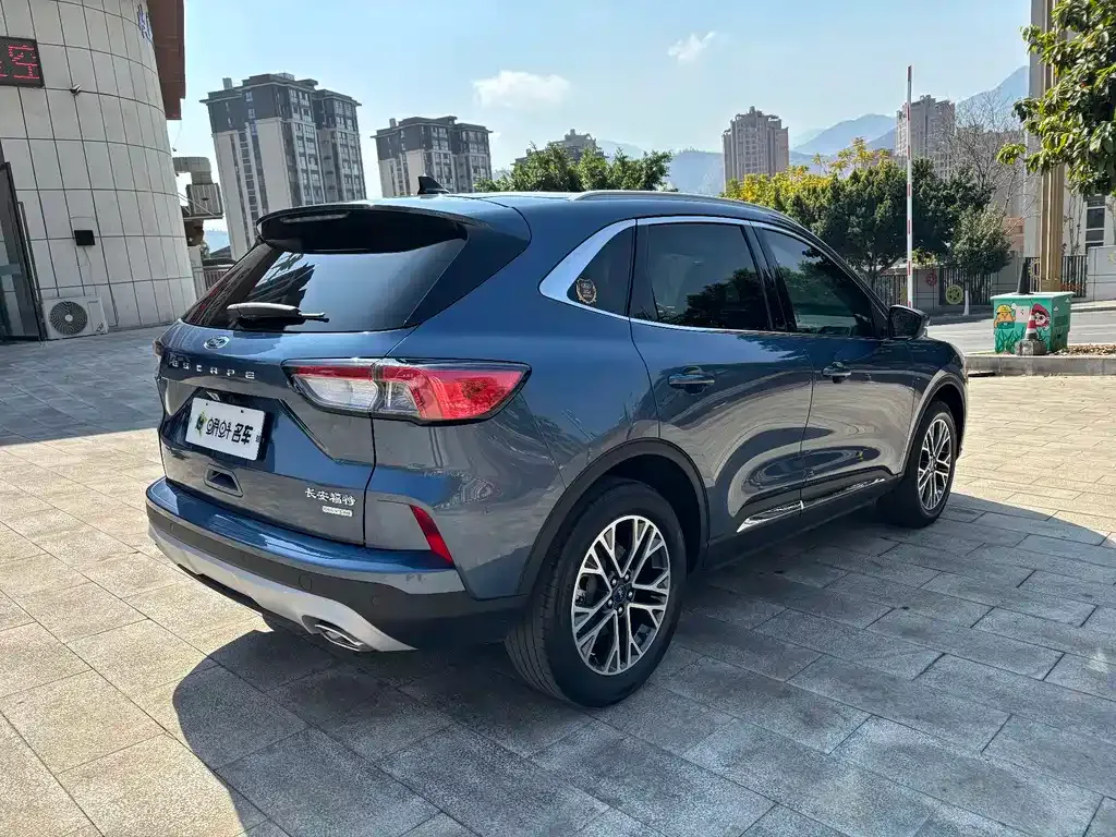 Ford Escape 2021 из CN, фото 3