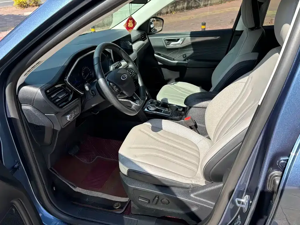 Ford Escape 2021 из CN, фото 8