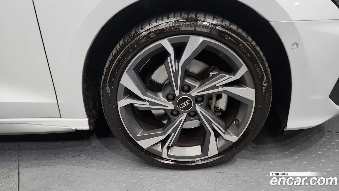 Audi A3 2024 из KR, фото 2